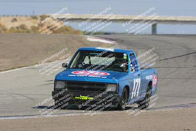 media/Oct-01-2023-24 Hours of Lemons (Sun) [[82277b781d]]/1045am (Outside Grapevine)/